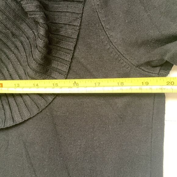 Cable & Gange Oversized Black Sweater Women’s Size M - Picture 4 of 8